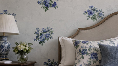 Petite Rose Bouquet Wallpaper